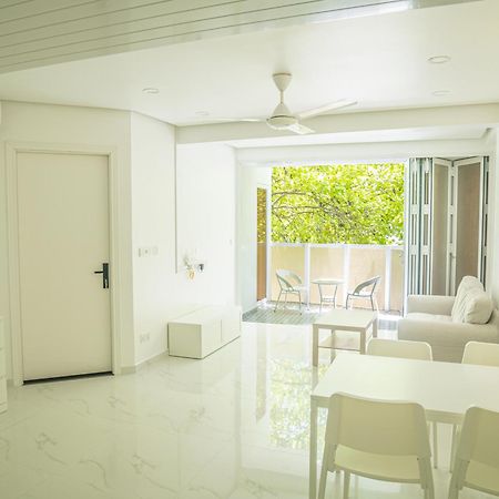 Beachfront Apartment 말레 외부 사진