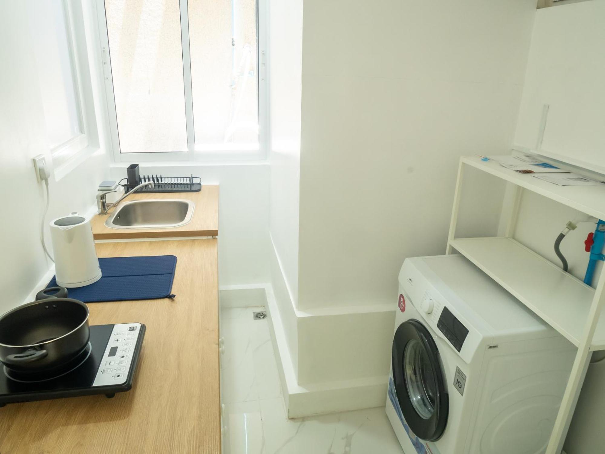 Beachfront Apartment 말레 외부 사진