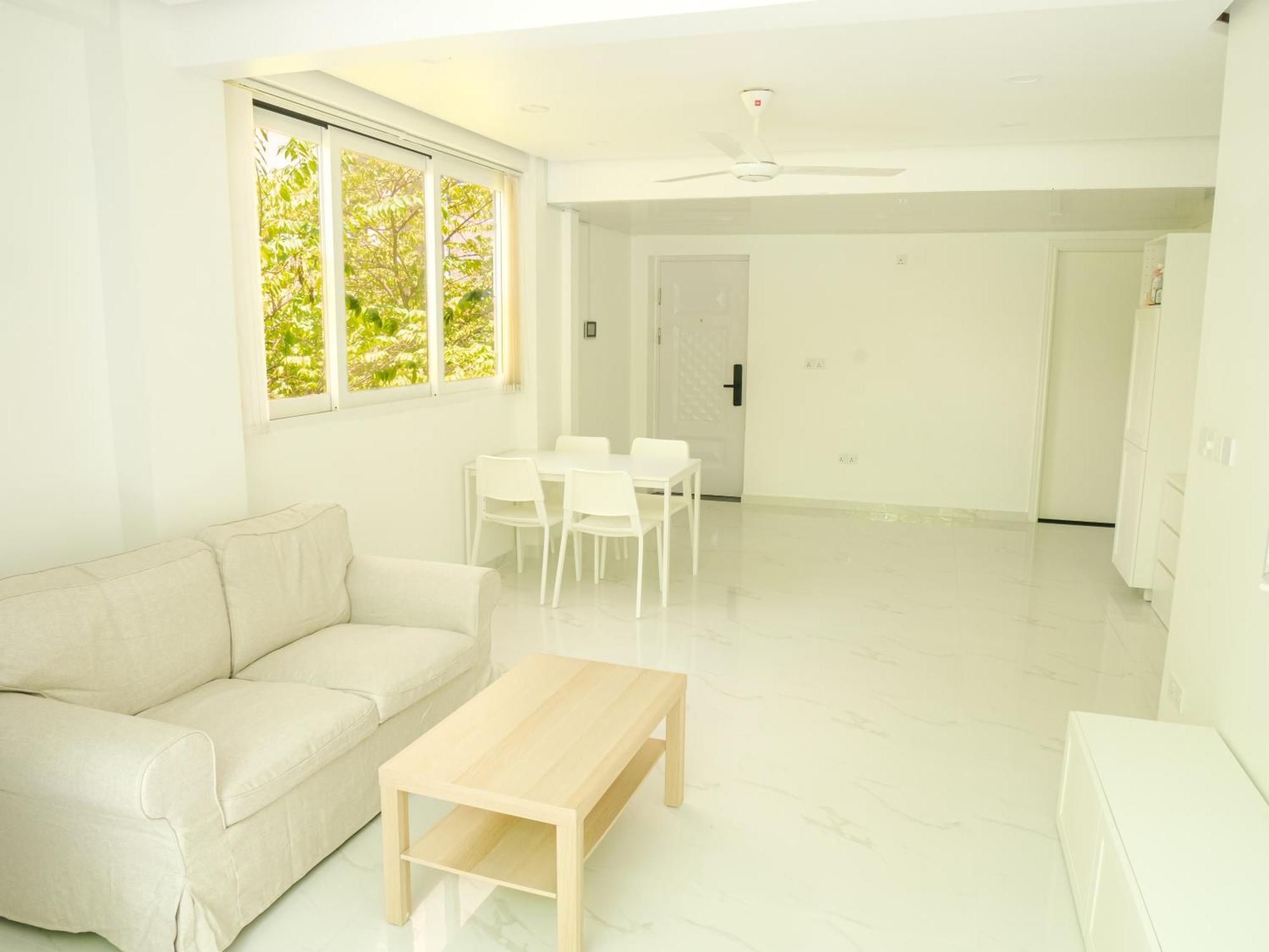 Beachfront Apartment 말레 외부 사진
