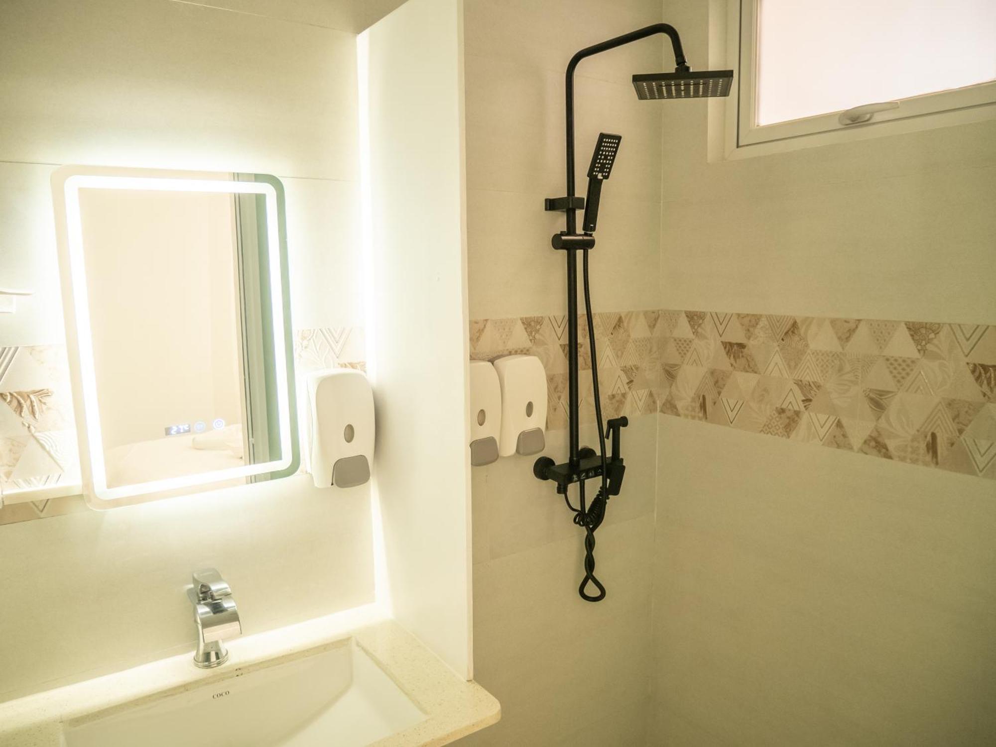 Beachfront Apartment 말레 외부 사진